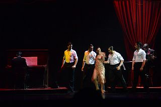 12 Female Tango Singer With Male Tango Dancers And Musicians Tango Porteno Buenos Aires